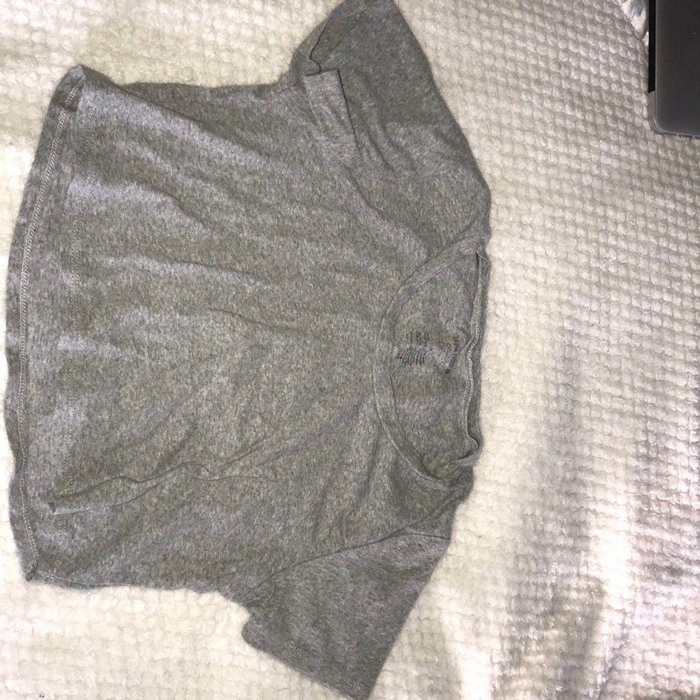 Gray cropped T-shirt